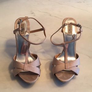 Badgley Mischka Beige/Taupe Strappy Sandal Heels